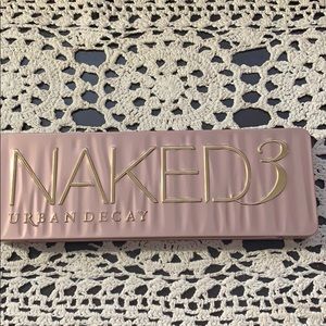 Urban Decay NAKED 3 eyeshadow palette